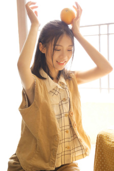 麻麻挽起裙子迈